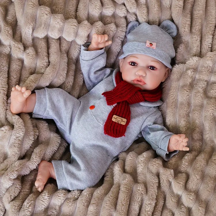 Liam - Lifelike Reborn Baby Doll (18") by chimidoll