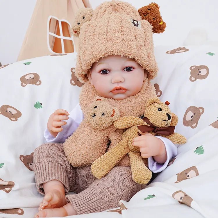 Oliver - Lifelike Reborn Baby Doll (20") by chimidoll