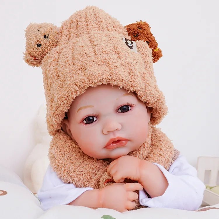 Oliver - Lifelike Reborn Baby Doll (20") by chimidoll