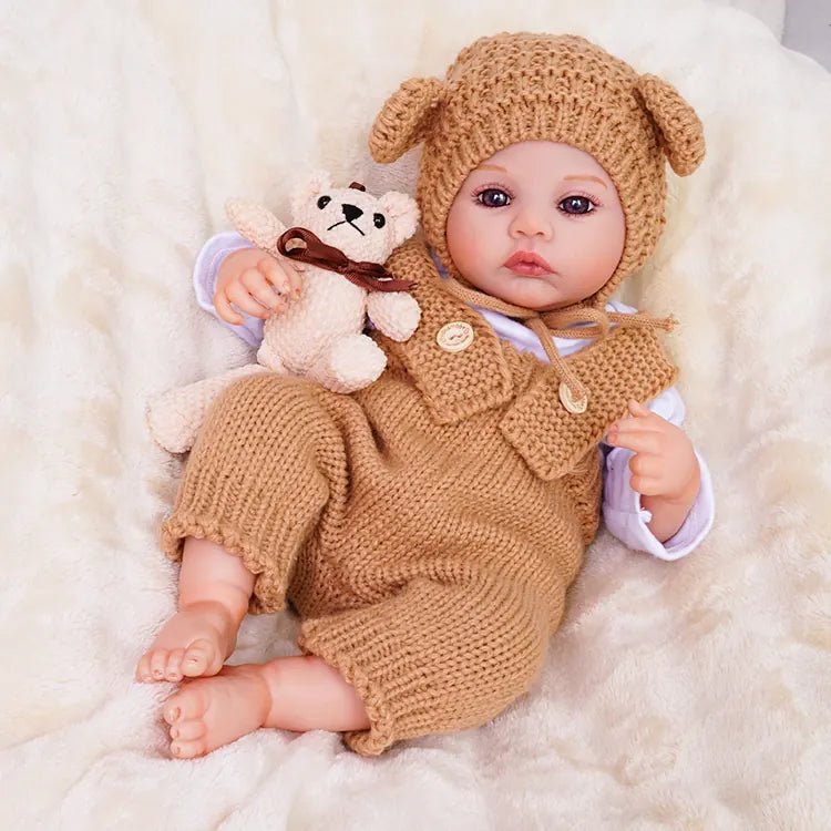 Skyler - Lifelike Reborn Baby Doll (20") by chimidoll