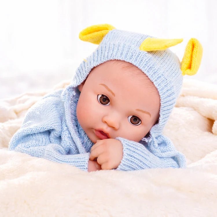 Interactive Baby Doll – Moves Face While Feeding - chimidoll