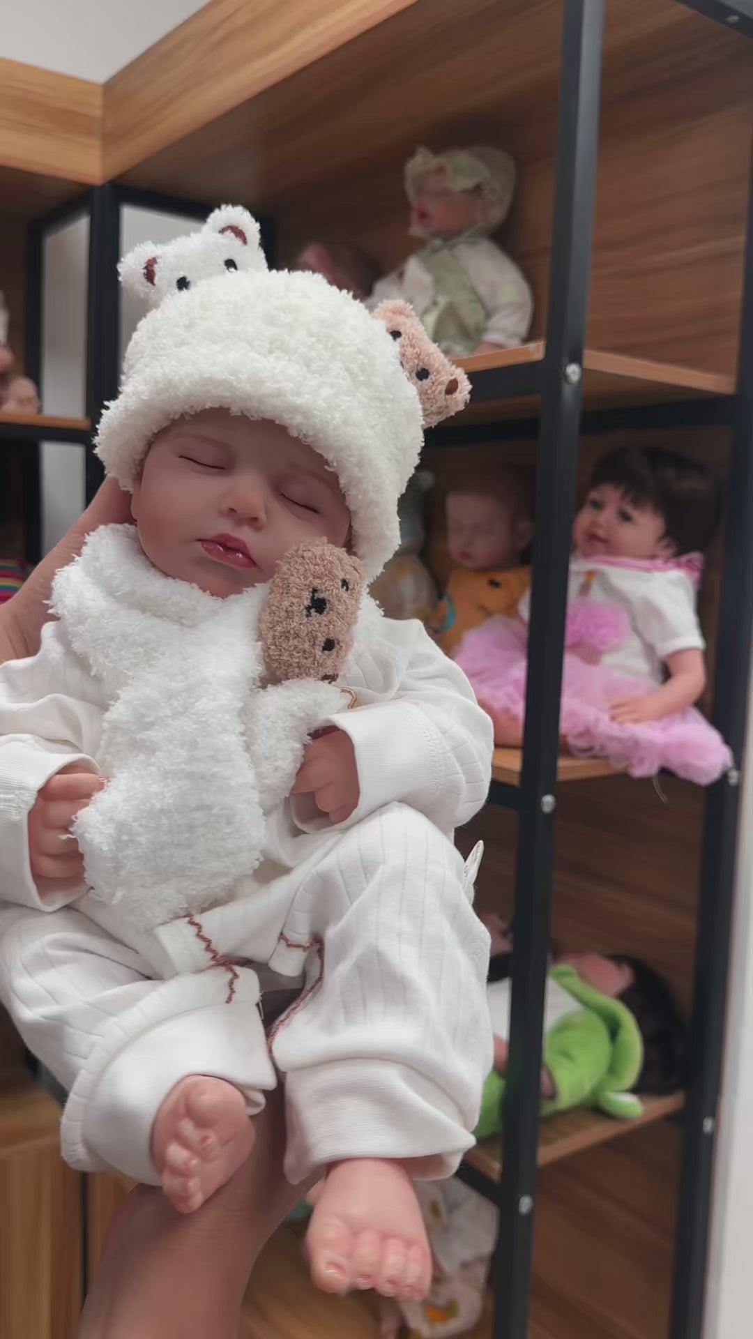 Video laden: Ruby 20" Lifelike Reborn Baby Doll - chimidoll