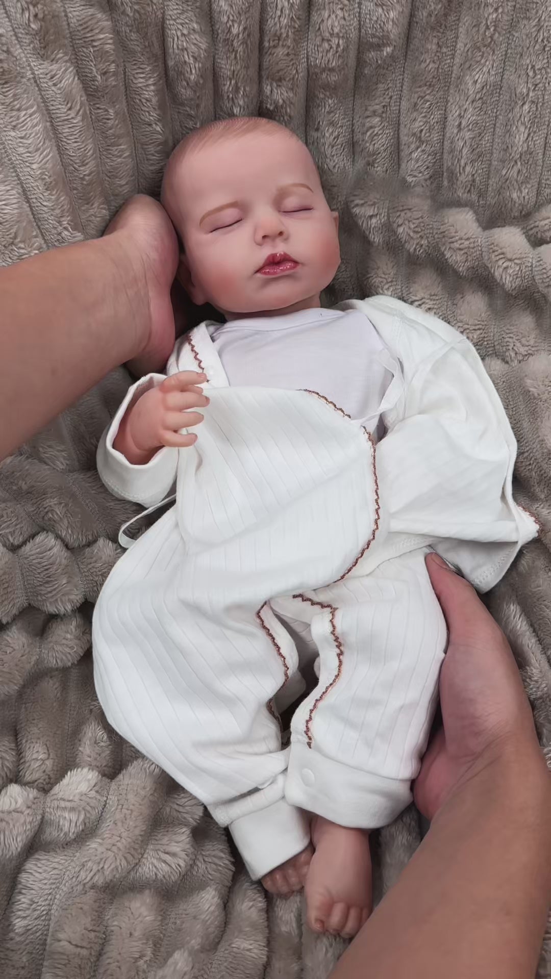 Load video: Ruby 20" Lifelike Reborn Baby Doll - chimidoll