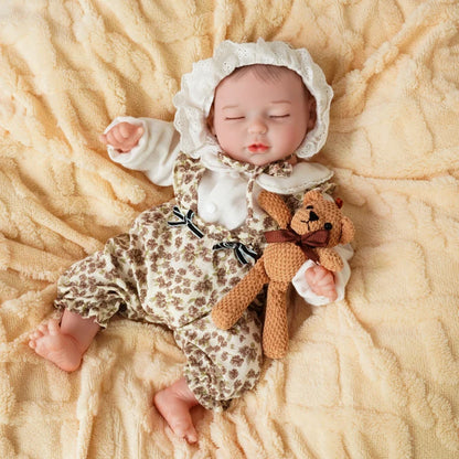 baby dolls | real baby dolls | newborn lifelike dolls | vinyl reborn dolls | true-to-life details | soft-touch feel | weighted for realism | beautifully crafted | perfect for collectors